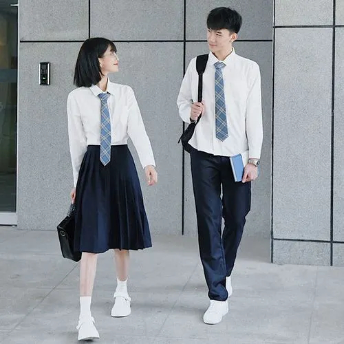 校服定制厂家定制校服有哪些好处？